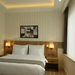 Tress Hotel